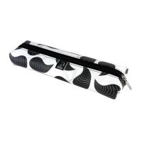 Piórnik szkolny młodzieżowy student jamnik Łezki. Wydawca: EV-Corp. SmakLiter.pl Opakowanie Piórnik szkolny młodzieżowy student jamnik Łezki