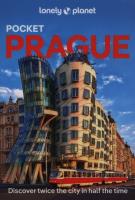 Pocket Prague. Autor: Mark Baker. SmakLiter.pl Okładka książki Pocket Prague