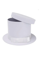 Pudełko Flower Box kapelusz biały ROZETTE. Wydawca: ROZETTE. SmakLiter.pl Opakowanie Pudełko Flower Box kapelusz biały ROZETTE