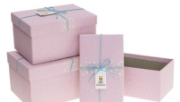 Pudełko prostokątne z kokardą 3szt różowy ROZETTE. Wydawca: ROZETTE. SmakLiter.pl Opakowanie Pudełko prostokątne z kokardą 3szt różowy ROZETTE