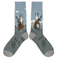 Skarpetki - Wiedźlam na skale rozm. 37/41. Wydawca: Molom. SmakLiter.pl Opakowanie Skarpetki - Wiedźlam na skale rozm. 37/41