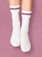 Skarpety CARPE DIEM 41-46. Wydawca: Nadwyraz. SmakLiter.pl Opakowanie Skarpety CARPE DIEM 41-46