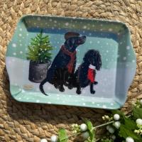 Taca mała Świąteczne psy przy choince Święta. Wydawca: Alex Clark. SmakLiter.pl Opakowanie Taca mała Świąteczne psy przy choince Święta