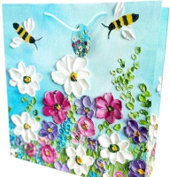 Torebka ozdobna matowa 35x37x12cm Pszczoły. Wydawca: Fresh. SmakLiter.pl Opakowanie Torebka ozdobna matowa 35x37x12cm Pszczoły