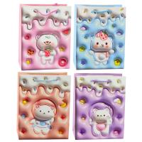 Torebka prezentowa 23x18x10,5cm MIX. Wydawca: Leantoys. SmakLiter.pl Opakowanie Torebka prezentowa 23x18x10,5cm MIX