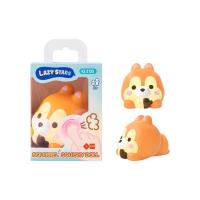 Wiewiórka antystresowa. Wydawca: Squishy. SmakLiter.pl Opakowanie Wiewiórka antystresowa