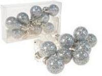 Żarówki LED z białym, zimnym światłem 8szt. Wydawca: ADAR. SmakLiter.pl Opakowanie Żarówki LED z białym, zimnym światłem 8szt