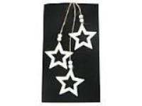 Zawieszki dekoracyjne gwiazdki drewniane. Wydawca: ADAR. SmakLiter.pl Opakowanie Zawieszki dekoracyjne gwiazdki drewniane