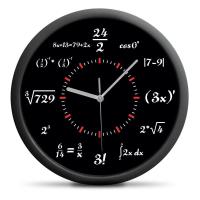 Opakowanie Zegar ścienny z działaniami matematycznymi