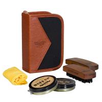 Zestaw do butów Charcoal Shoe Shine Kit. Wydawca: Gentlemen's Hardware. SmakLiter.pl Opakowanie Zestaw do butów Charcoal Shoe Shine Kit