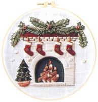 Zestaw do haftowania świąteczny kominek. Wydawca: Titanum. SmakLiter.pl Opakowanie Zestaw do haftowania świąteczny kominek