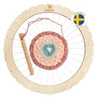 Zestaw kreatywny krosno okrągłe 21cm ramka do tkan. Wydawca: MICKI. SmakLiter.pl Opakowanie Zestaw kreatywny krosno okrągłe 21cm ramka do tkan