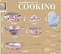 Opakowanie Zestaw metalowych garnków