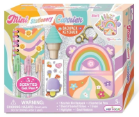 Zestaw miniaturek z mini-plecaczkiem Kwiaty. Wydawca: Hot Focus. SmakLiter.pl Opakowanie Zestaw miniaturek z mini-plecaczkiem Kwiaty