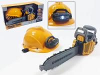 Zestaw piła łańcuchowa + kask. Wydawca: Madej. SmakLiter.pl Opakowanie Zestaw piła łańcuchowa + kask