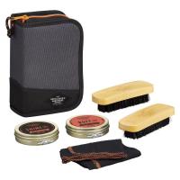 Zestaw podróżny Shoe Shine Kit w puszce. Wydawca: Gentlemen's Hardware. SmakLiter.pl Opakowanie Zestaw podróżny Shoe Shine Kit w puszce