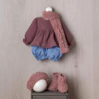 Zestaw ubranek dla lalki hiszpańskiej Pepa 57cm. Wydawca: Asi. SmakLiter.pl Opakowanie Zestaw ubranek dla lalki hiszpańskiej Pepa 57cm